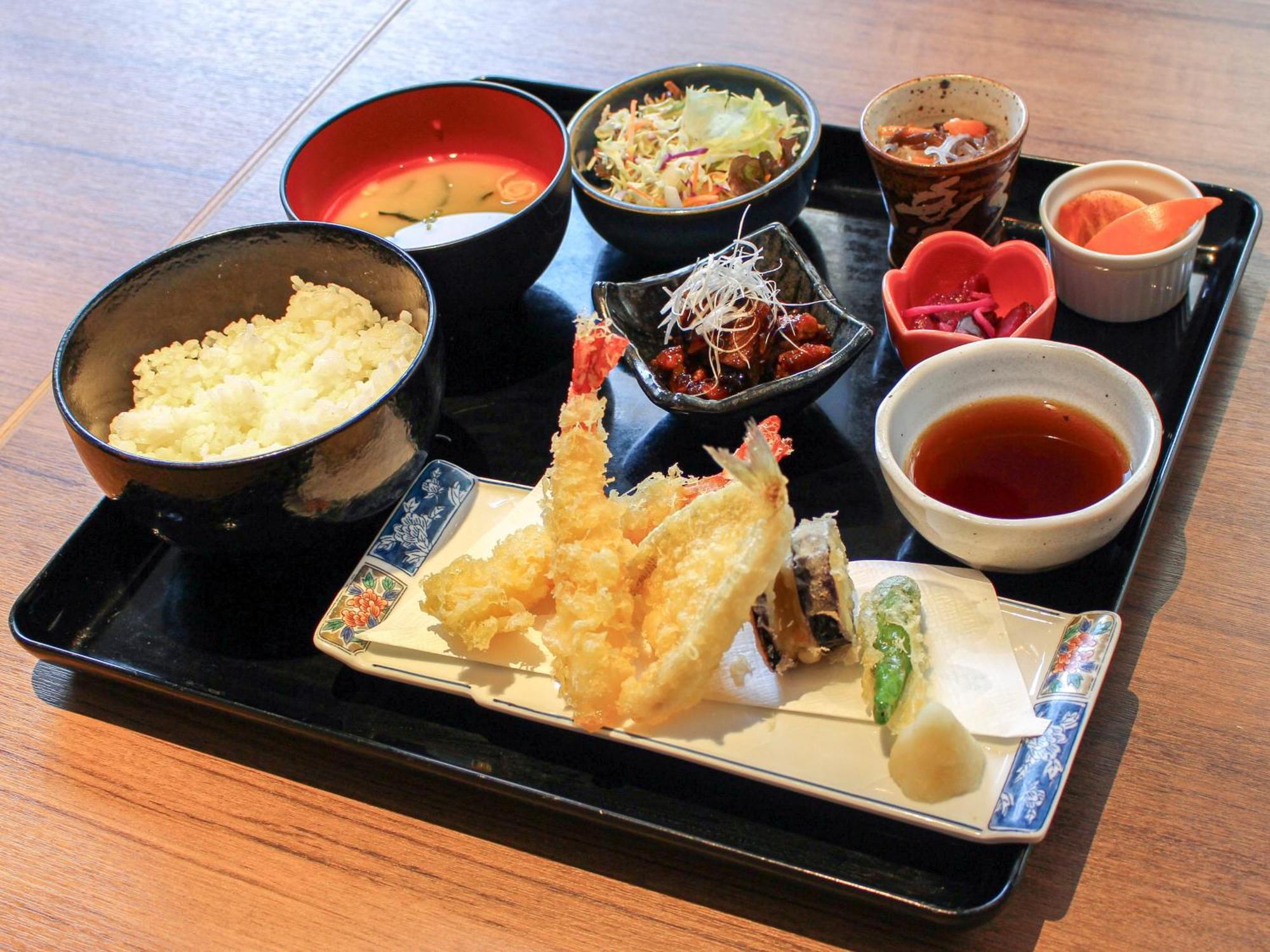 Hotel Katsuyama Premiere Matsuyama  Esterno foto